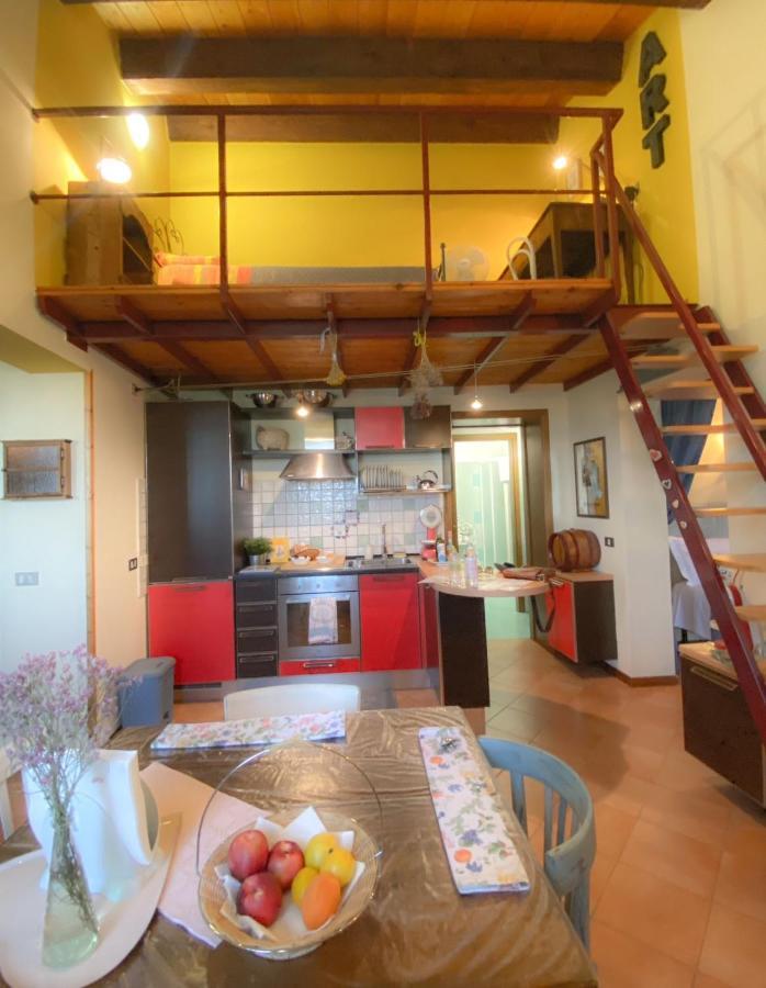 Ca' Tomassino Holiday Apartments Ουρμπίνο Εξωτερικό φωτογραφία