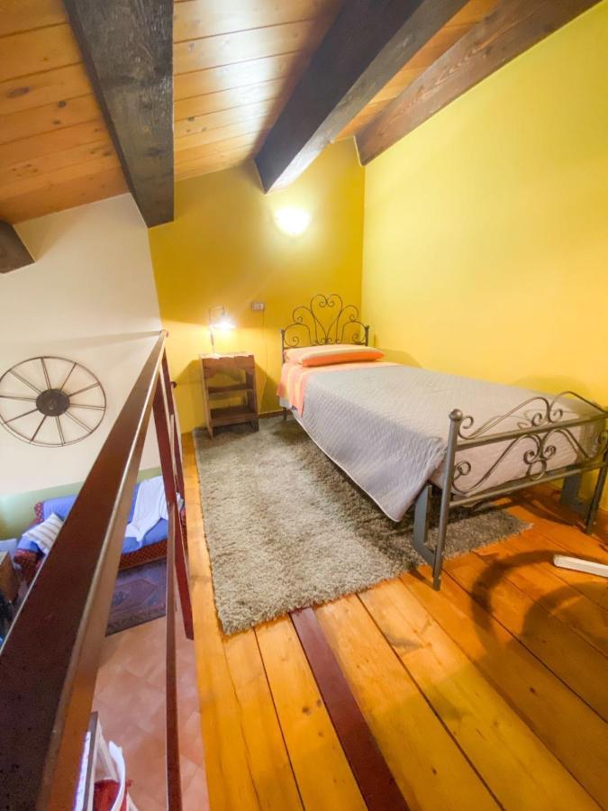 Ca' Tomassino Holiday Apartments Ουρμπίνο Εξωτερικό φωτογραφία