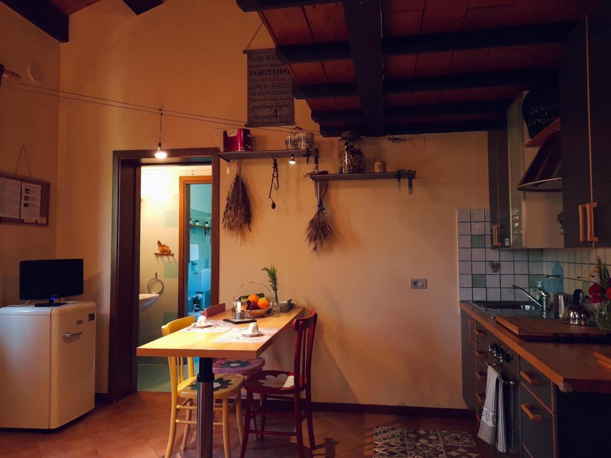 Ca' Tomassino Holiday Apartments Ουρμπίνο Εξωτερικό φωτογραφία